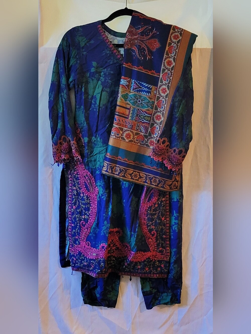 PAKISTANI Kameez Shalwar & Dupatta Set